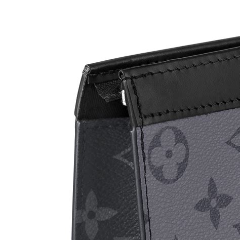 lv m69535|Pochette Voyage MM .